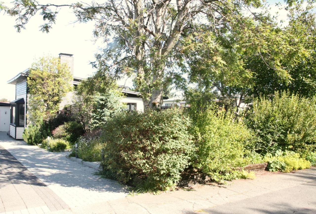 Spacious & Refurbished 1 Bedroom Apartment In Suburban Reykjavik Garthabaer Kültér fotó